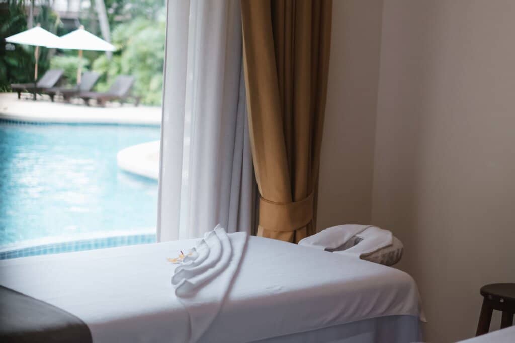 Tropical Villa Ambiance