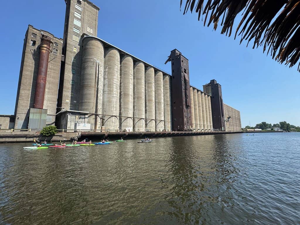 Duende at Silo City