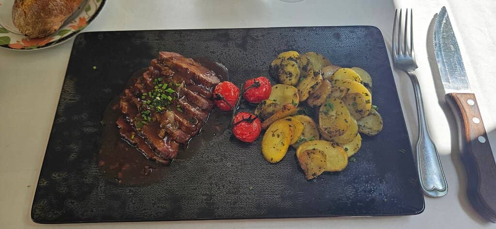 Charming Ambiance & Terrace