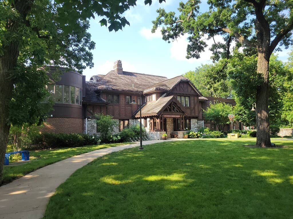 Sculpture Garden & Grounds