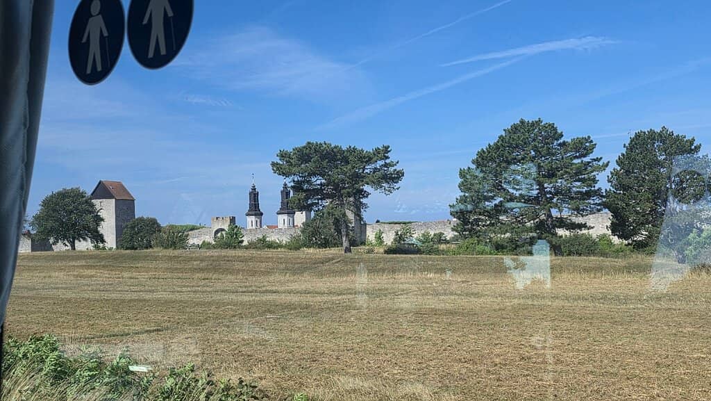 Medieval Streets & Ruins