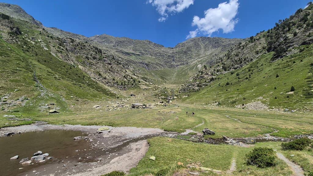 Scenic Hike from Arinsal