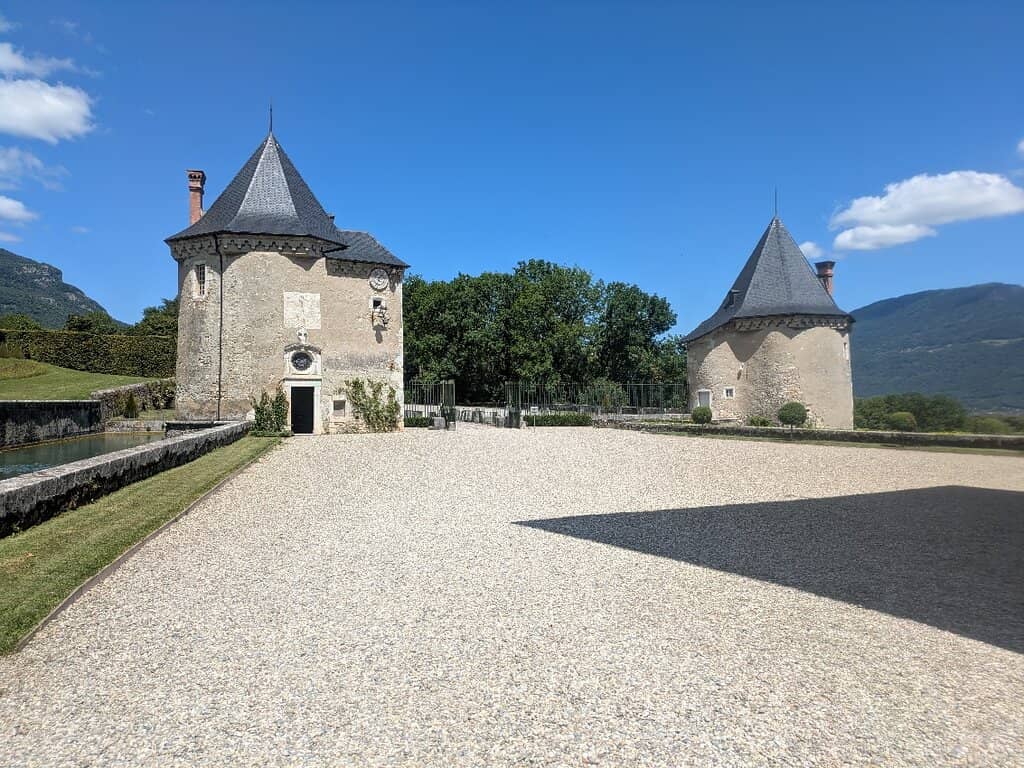 Sunlit Glazed Roof Tiles