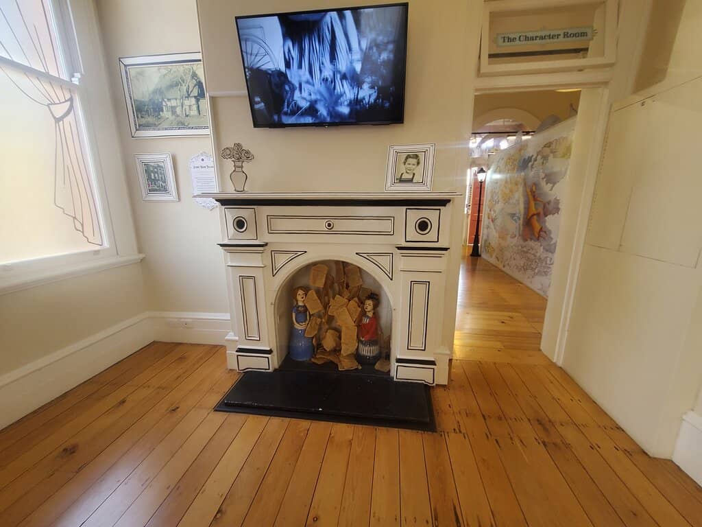 The Story Bank Museum