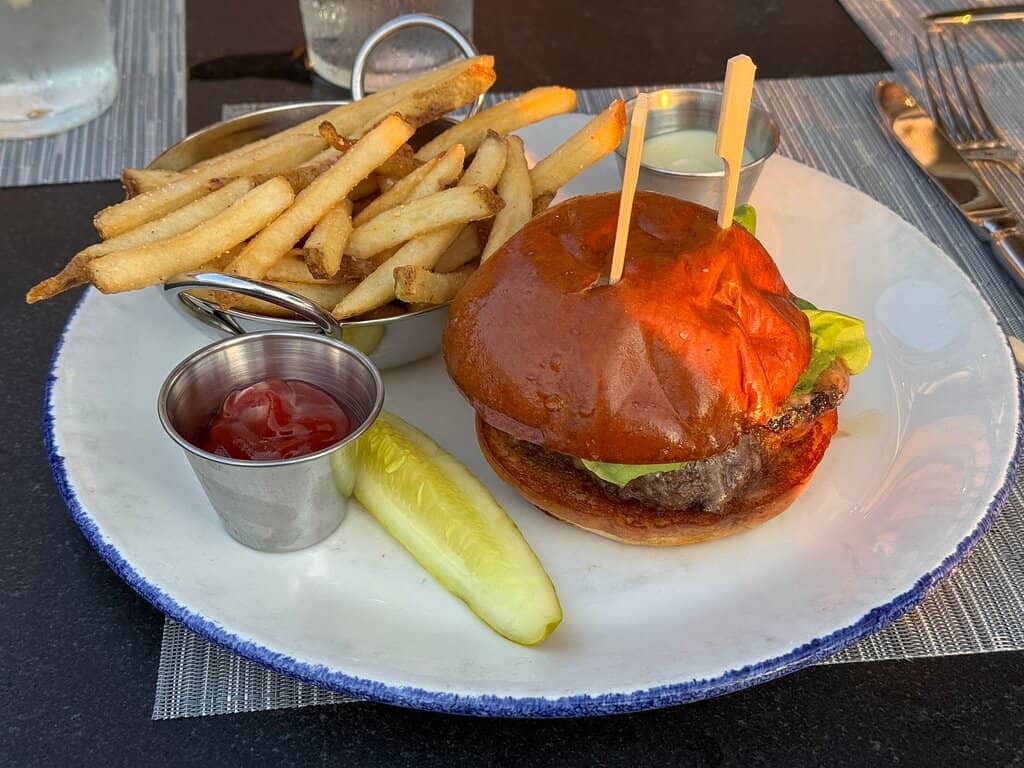 Refreshing Cocktails & Lawn Relaxation