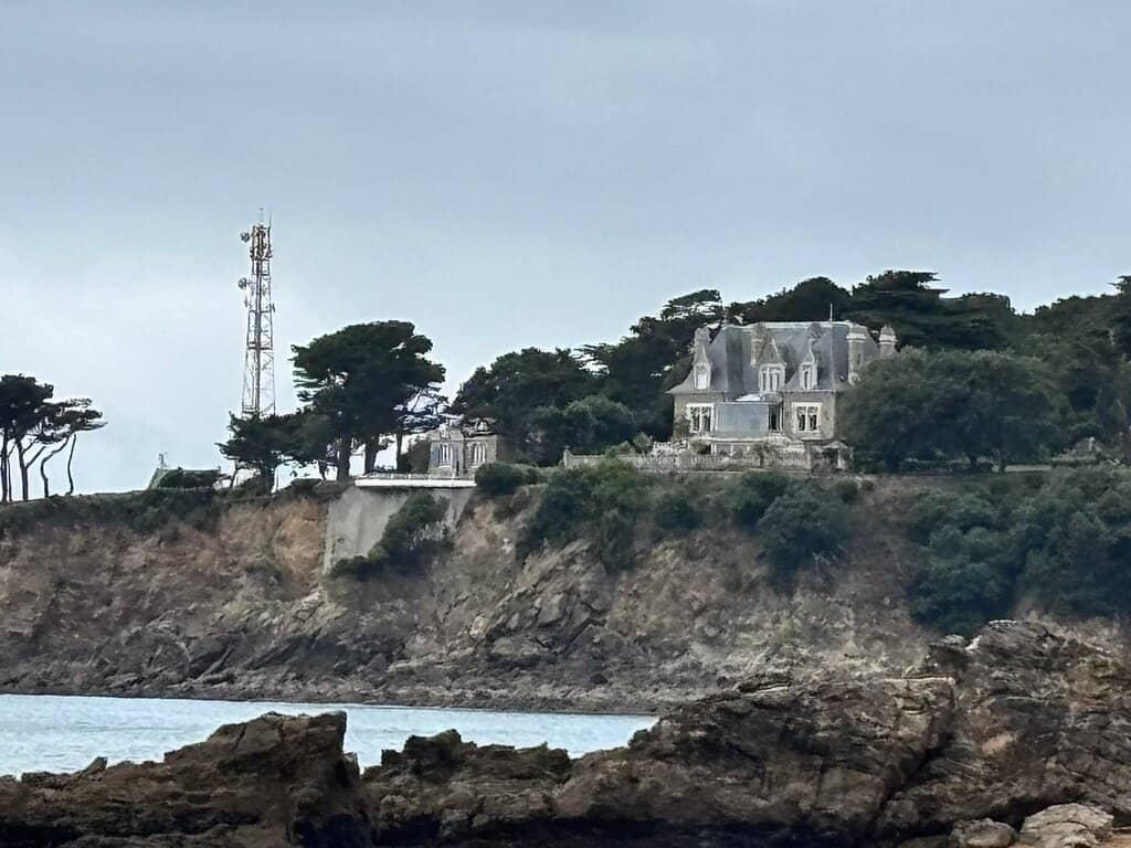Vertical photo