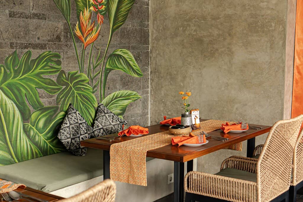 Warm Hospitality & Family-Friendly Vibe