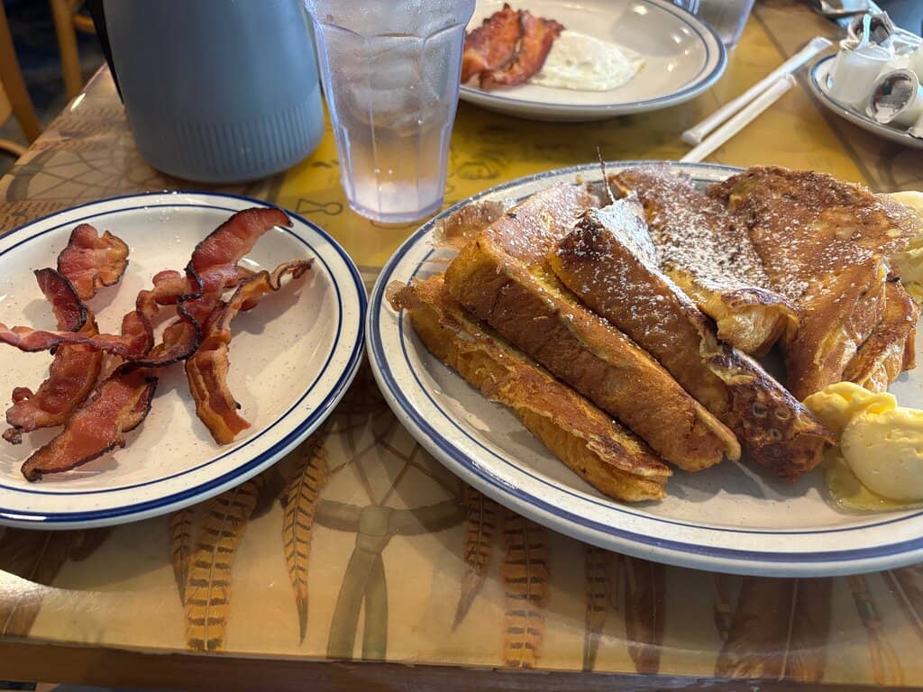 Nostalgic, Themed Ambiance