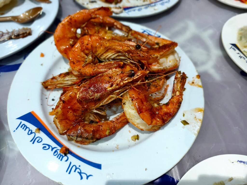 Intimate Beachside Ambiance