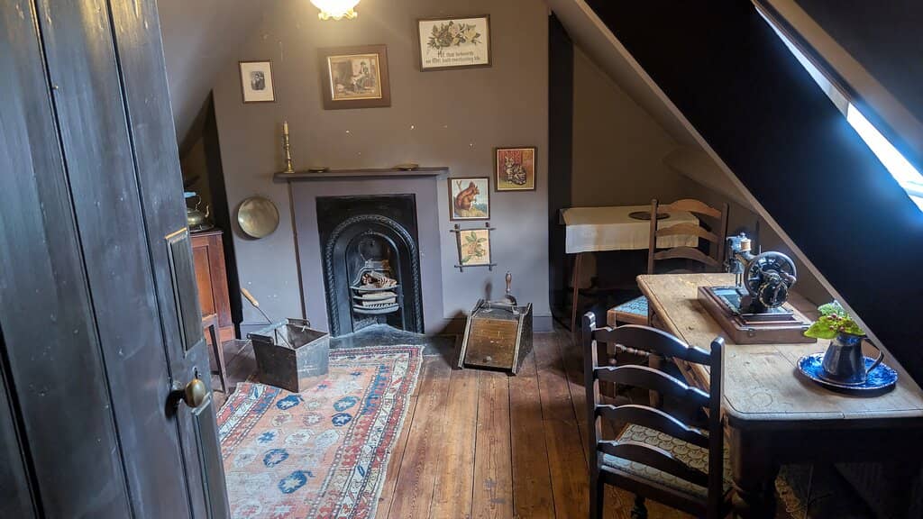 Illuminating Guided Talks