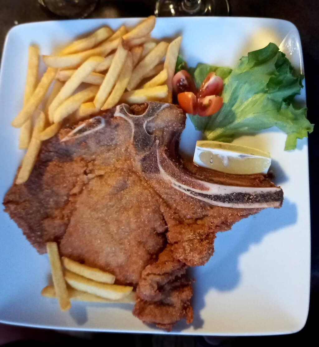 Breaded Chicken with Potatoes