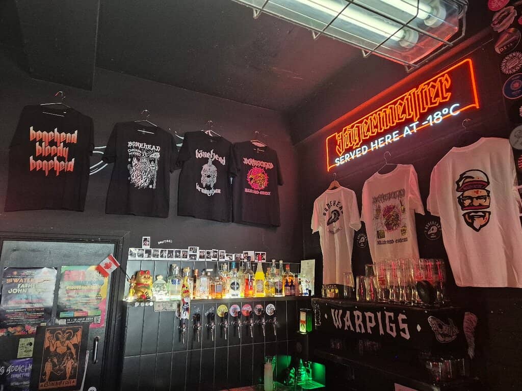 Unique Rock Bar Atmosphere
