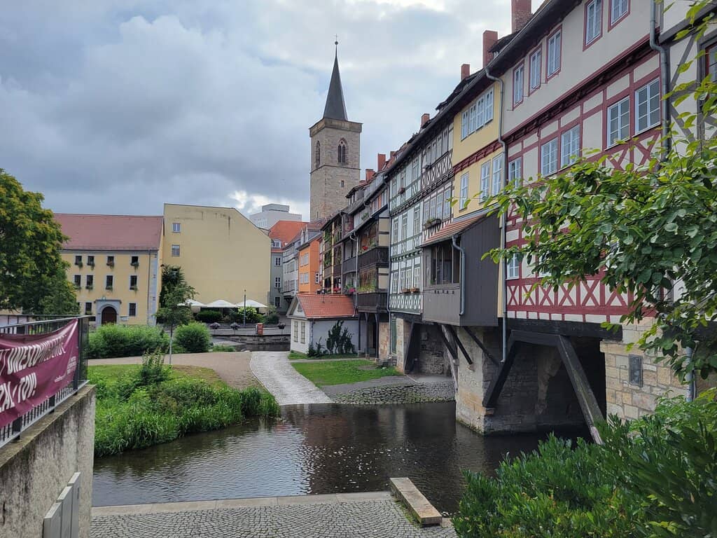 Artisan Shops on the Bridge