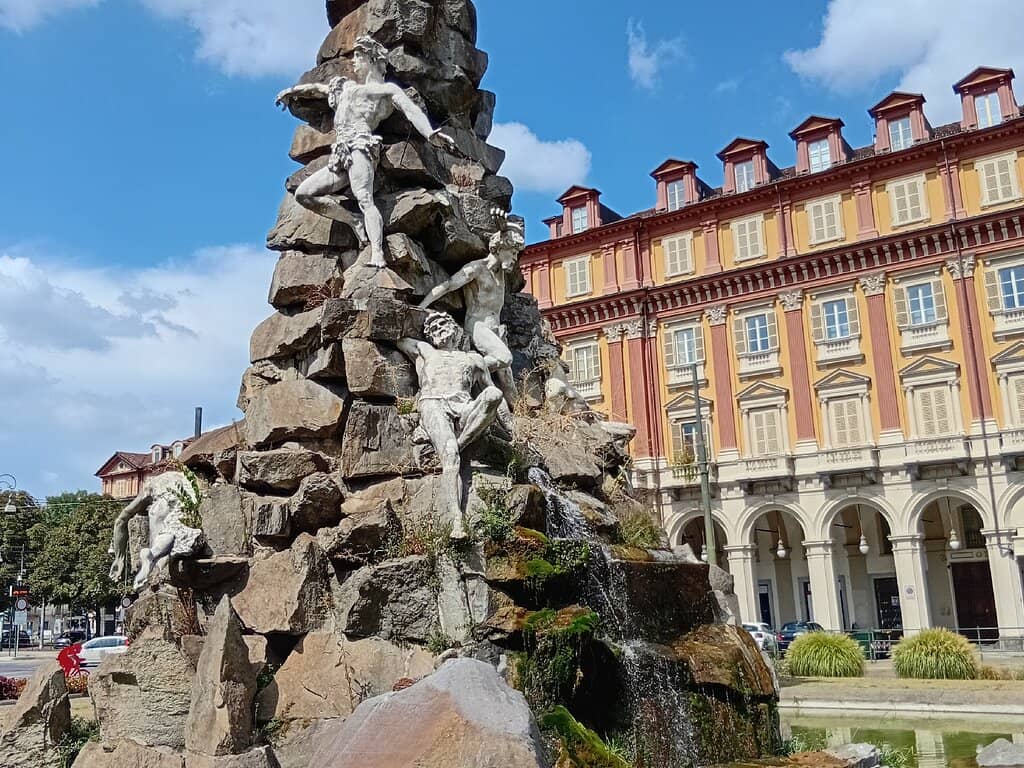 Monumento al Traforo del Frejus