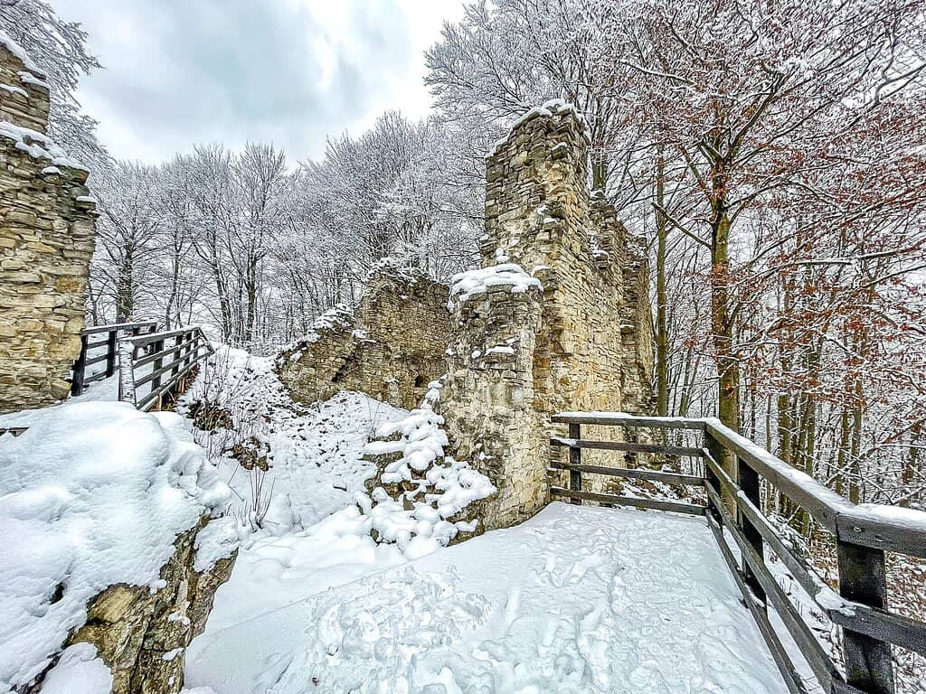 Scenic Hilltop Walk