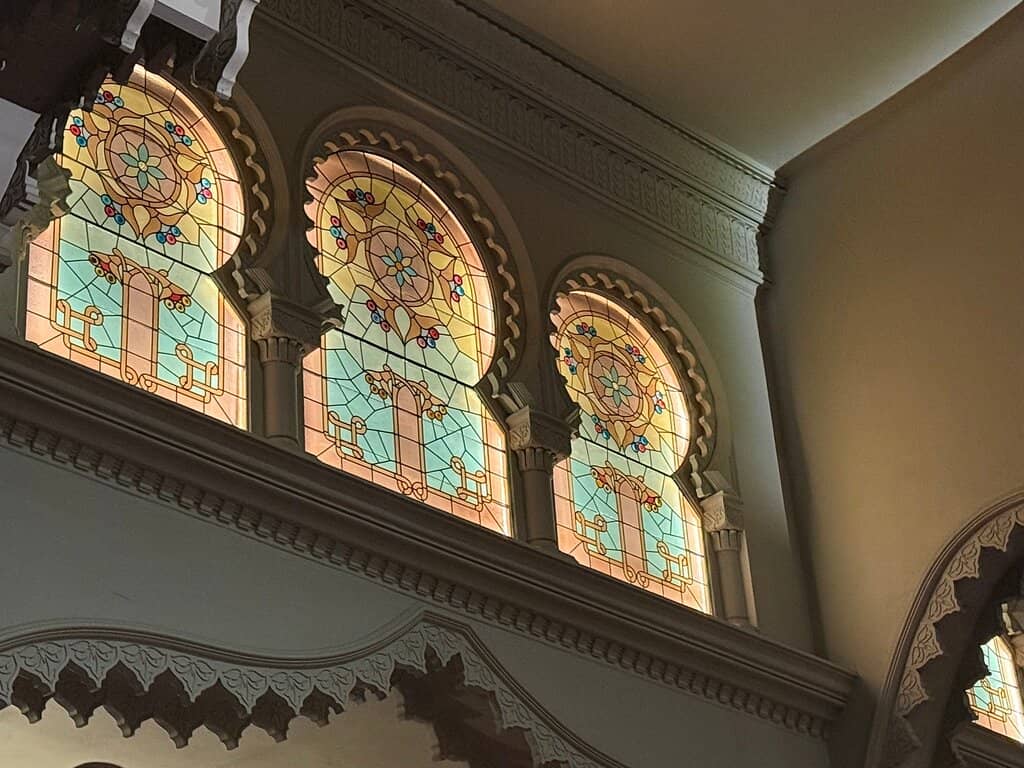 Renowned Acoustics