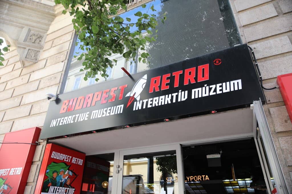 Interactive Tech & Media