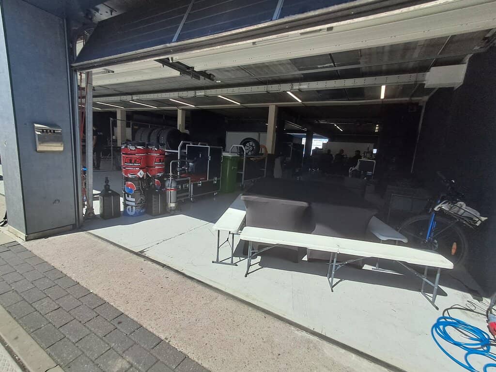 Independent Arches Vibe