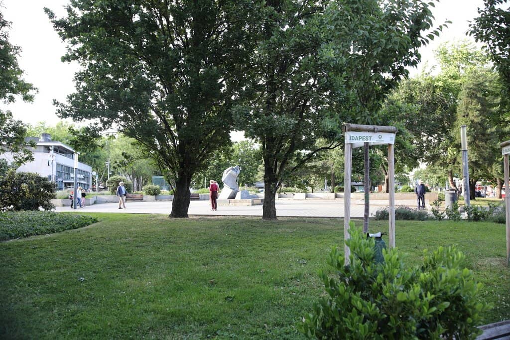 LEGO Masterpiece Installation