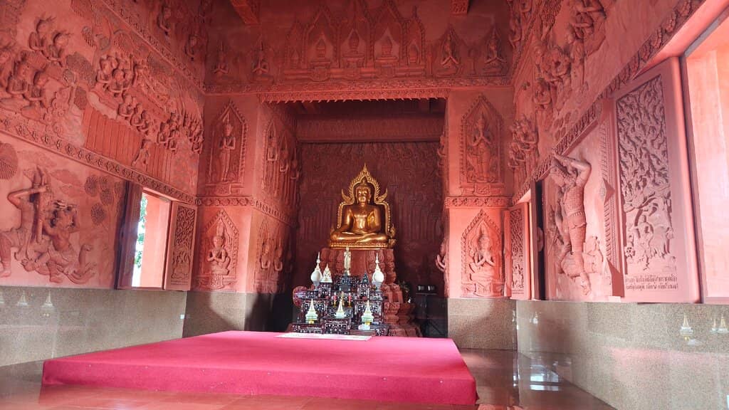 Peaceful Seaside Ambiance