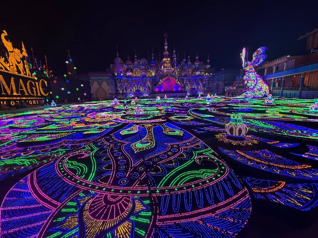 Gigantic Popcorn Machine