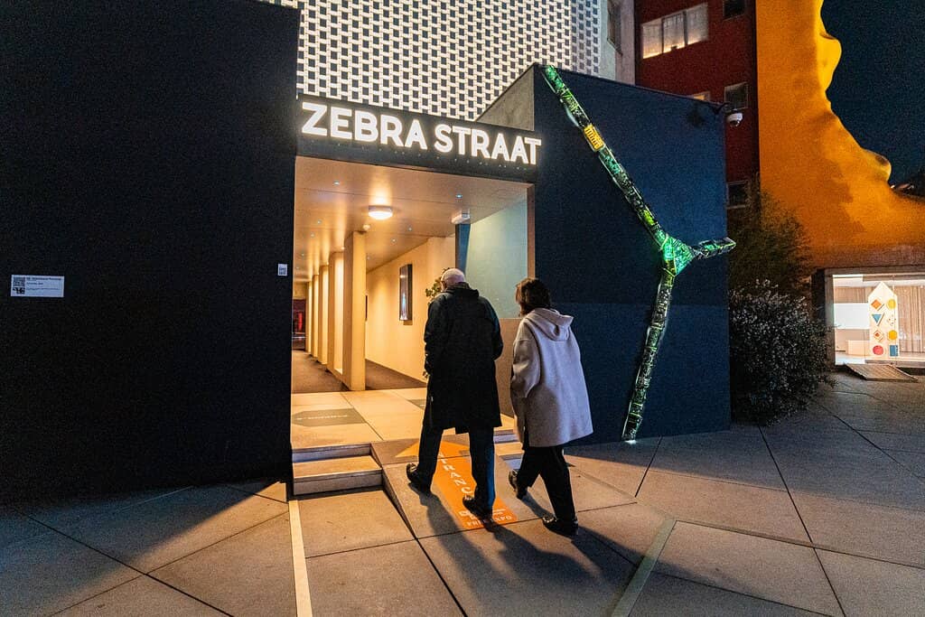 Zebrabeach Courtyard