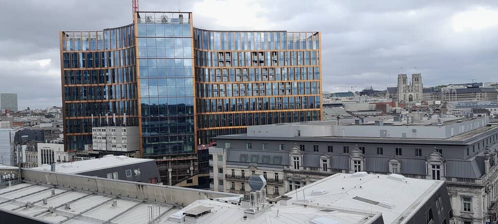 Evening Ambiance with DJ