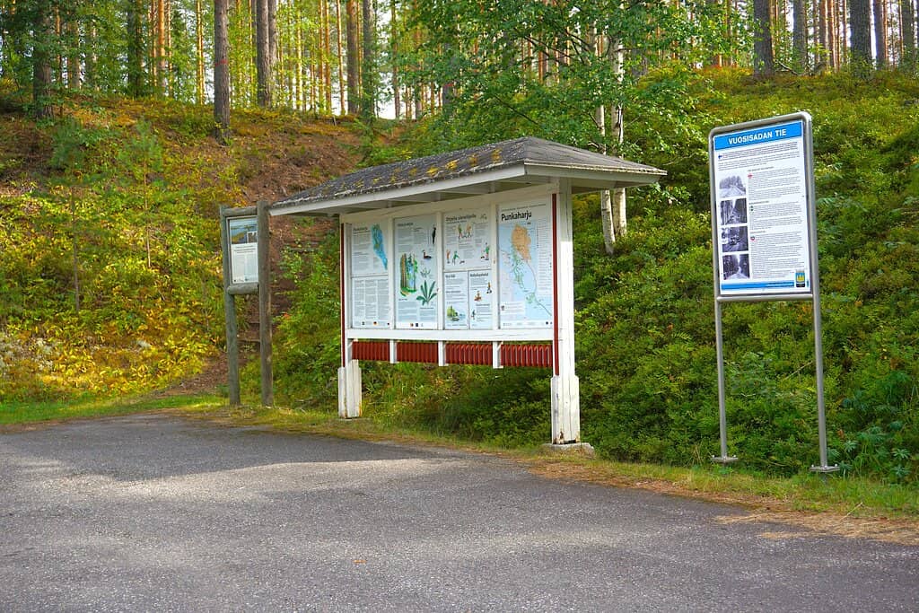 Lakeside Stops and Trenches