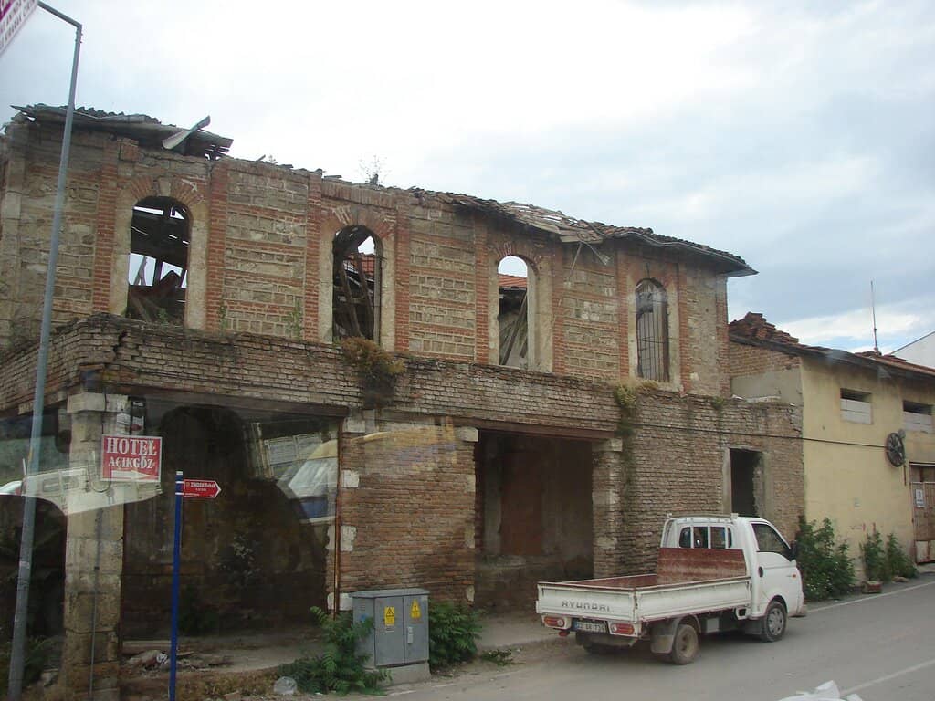 Tunca Riverbanks