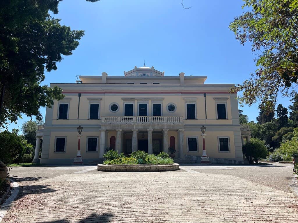 Mon Repos Palace Museum