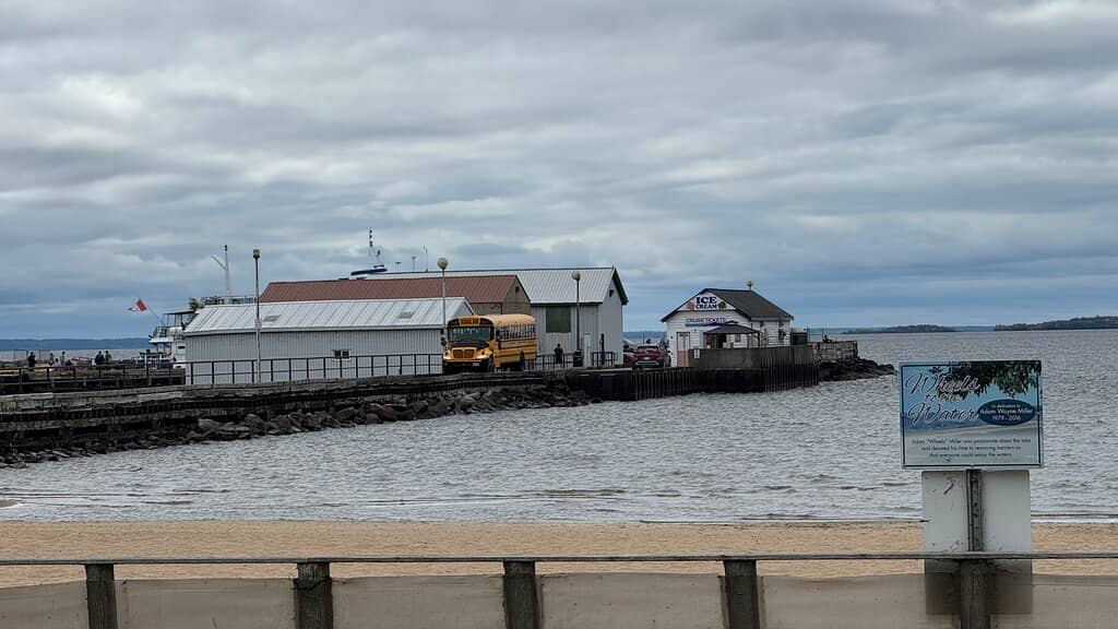 Scenic Sightseeing Cruise