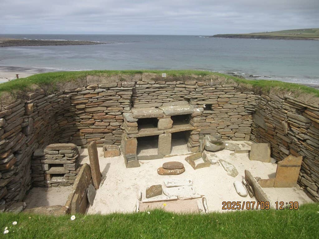 House 7 Reconstruction