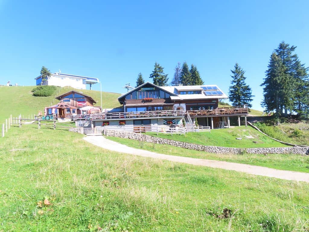 The Serene Lake Loop