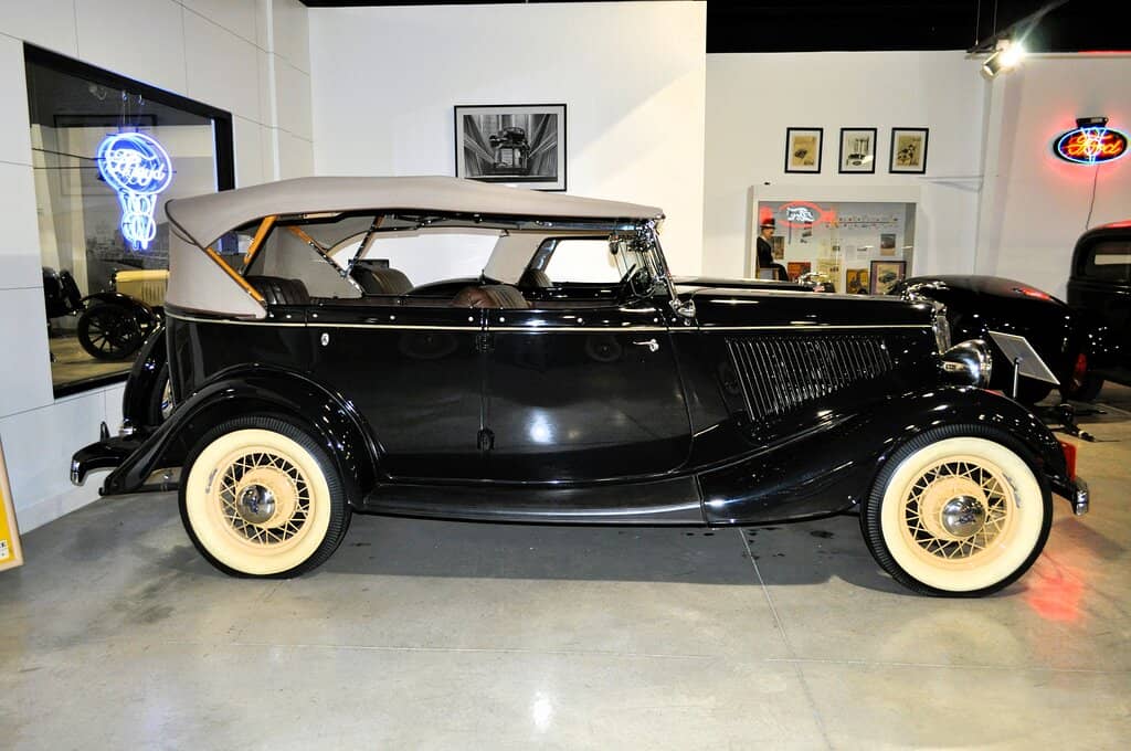 Flathead V8 Engine Displays