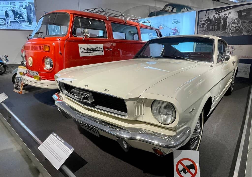 Outdoor Roadworks Equipment