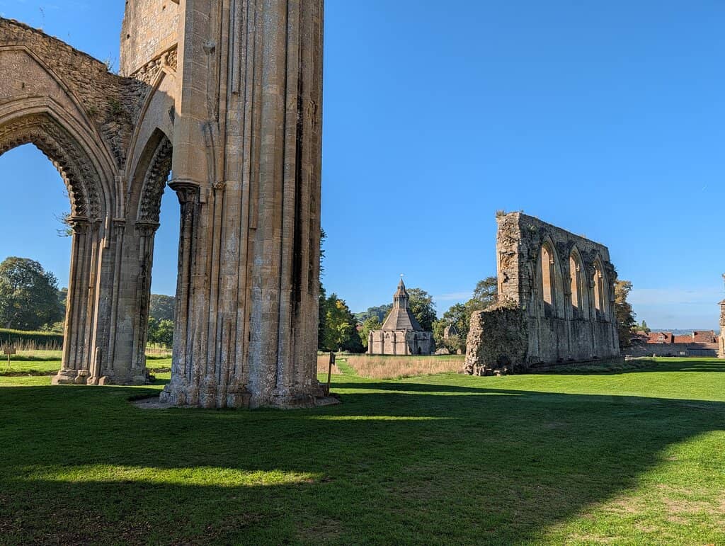 Abbey Gardens & Pond