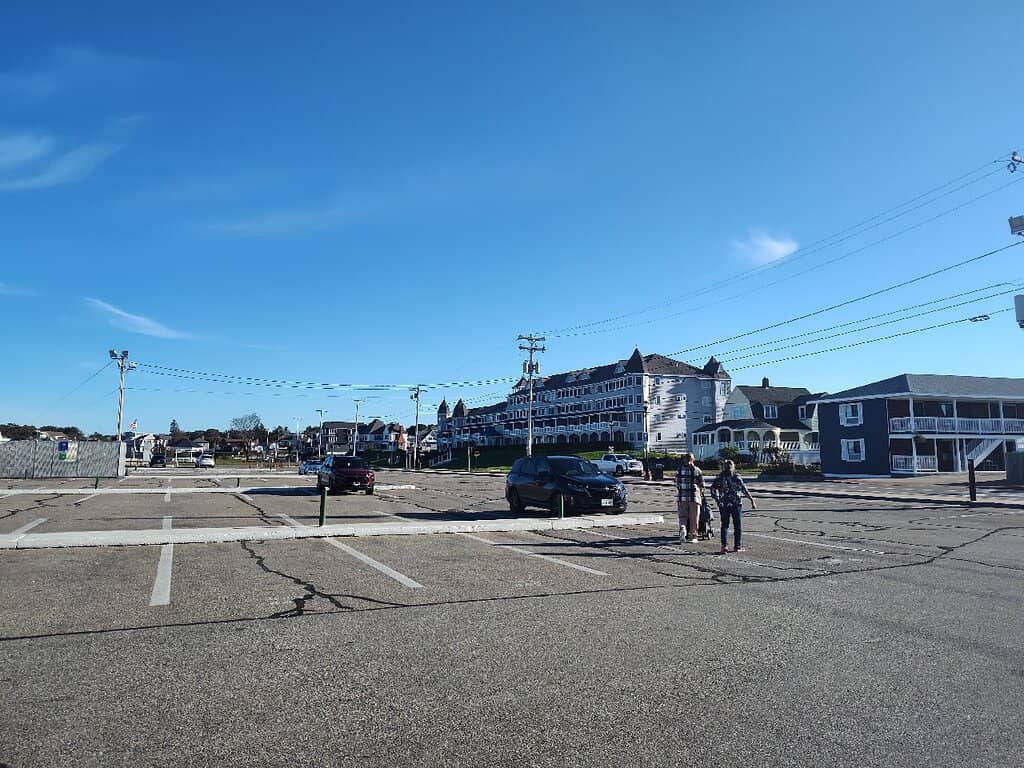 Promenade & Town
