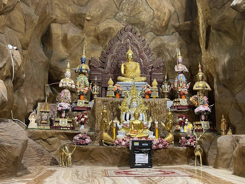 Divine Sculptures