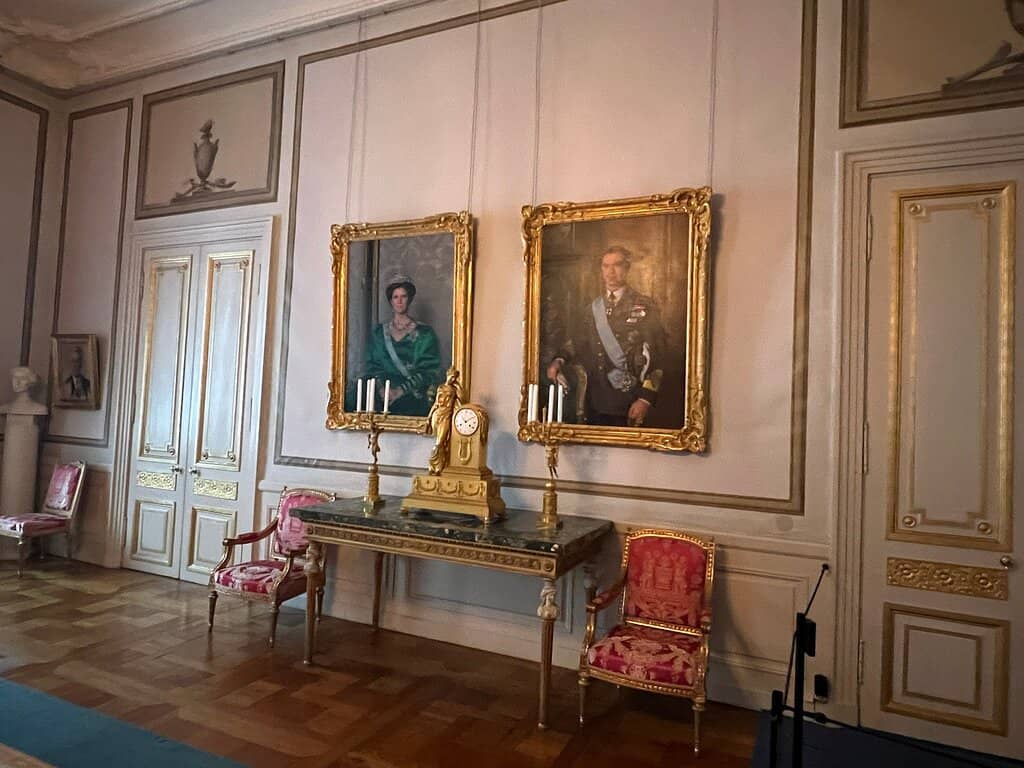 Pleasant Surrounding Streets