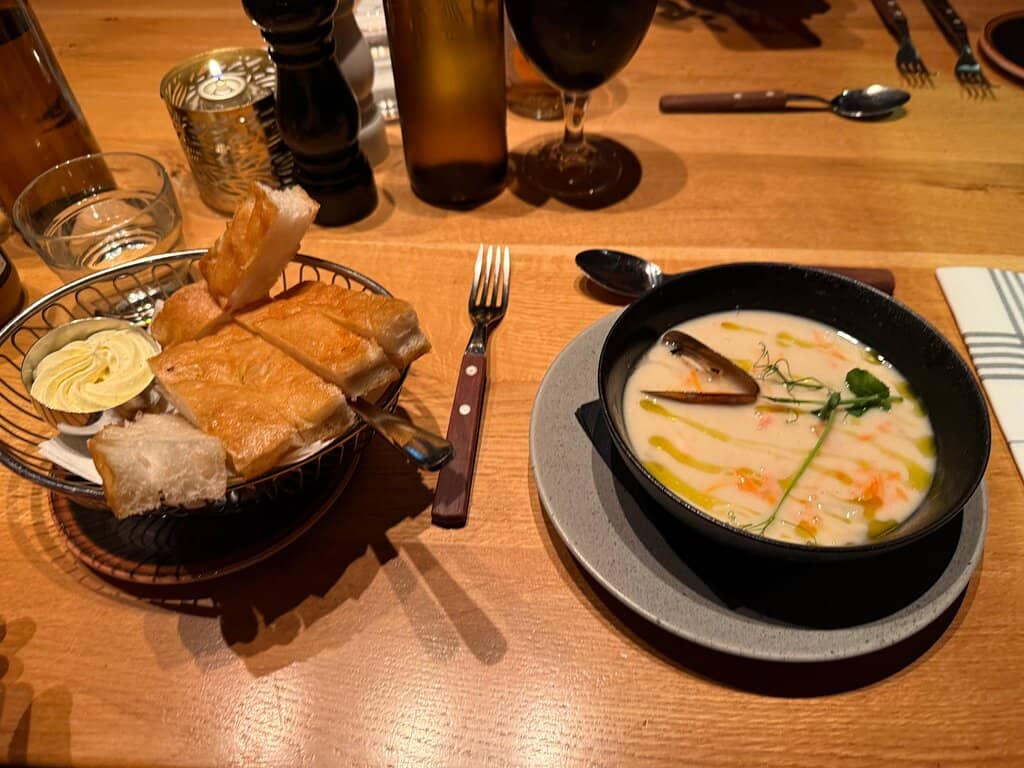 Cozy Nautical Atmosphere