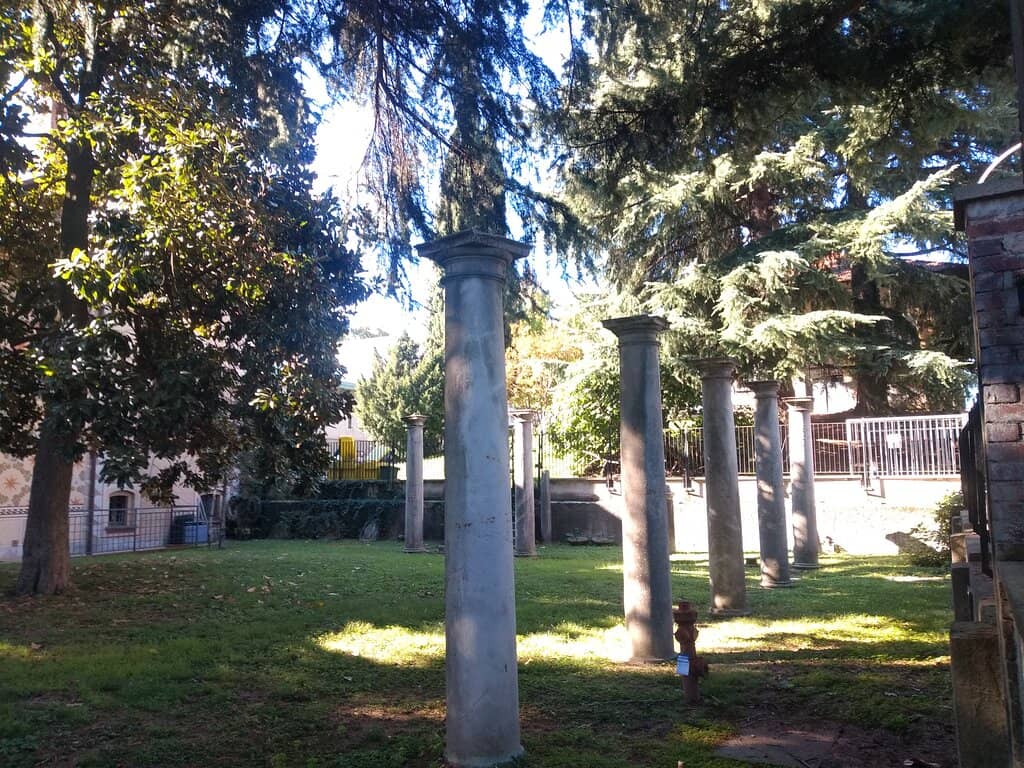 Friendly Staff Interaction