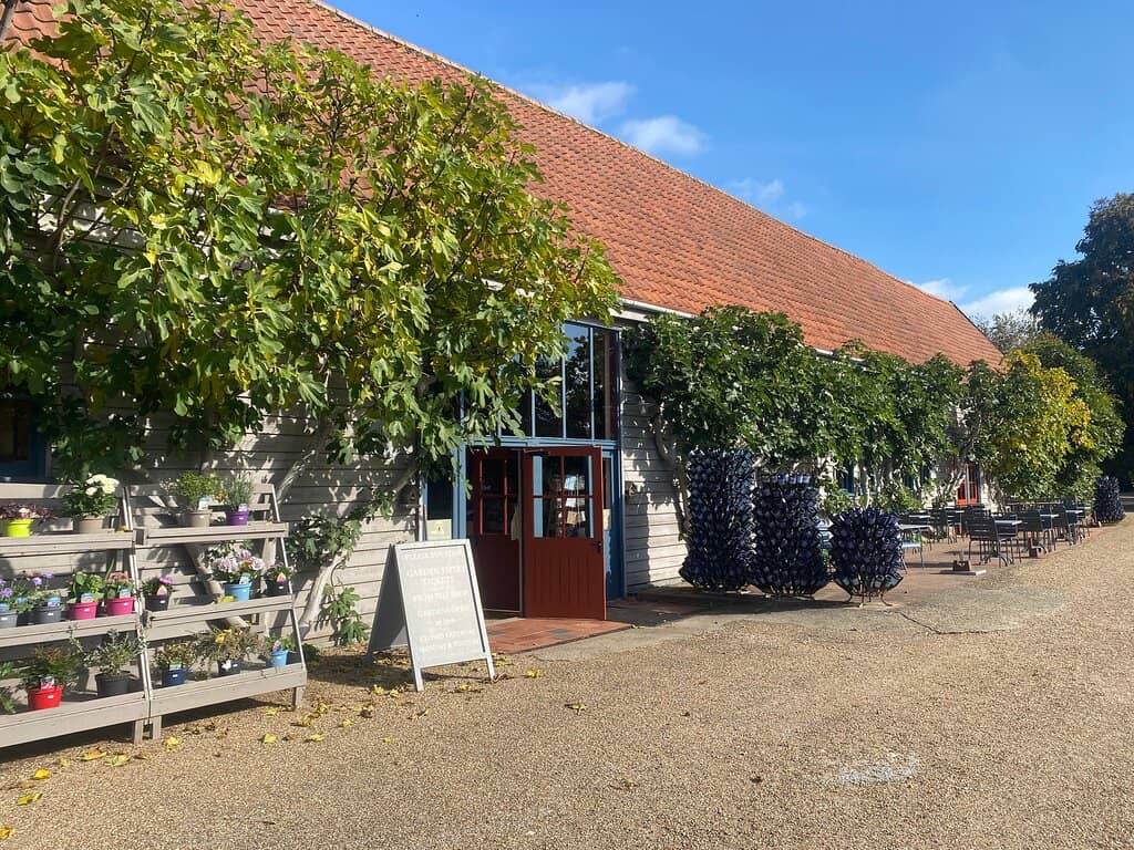 Wyken Vineyards Farmers' Market