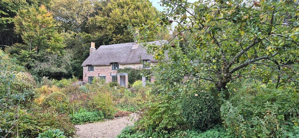 Enchanting Cottage Garden