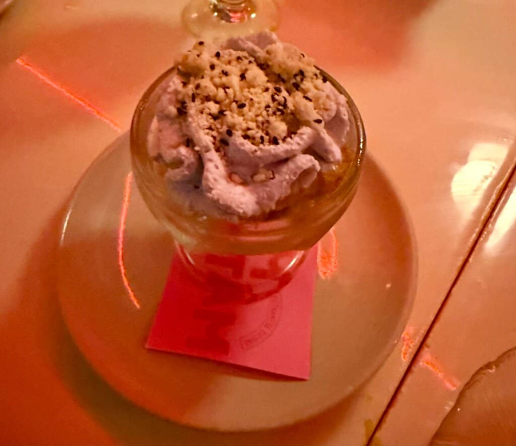 Vibrant 'Quán Nhậu' Atmosphere