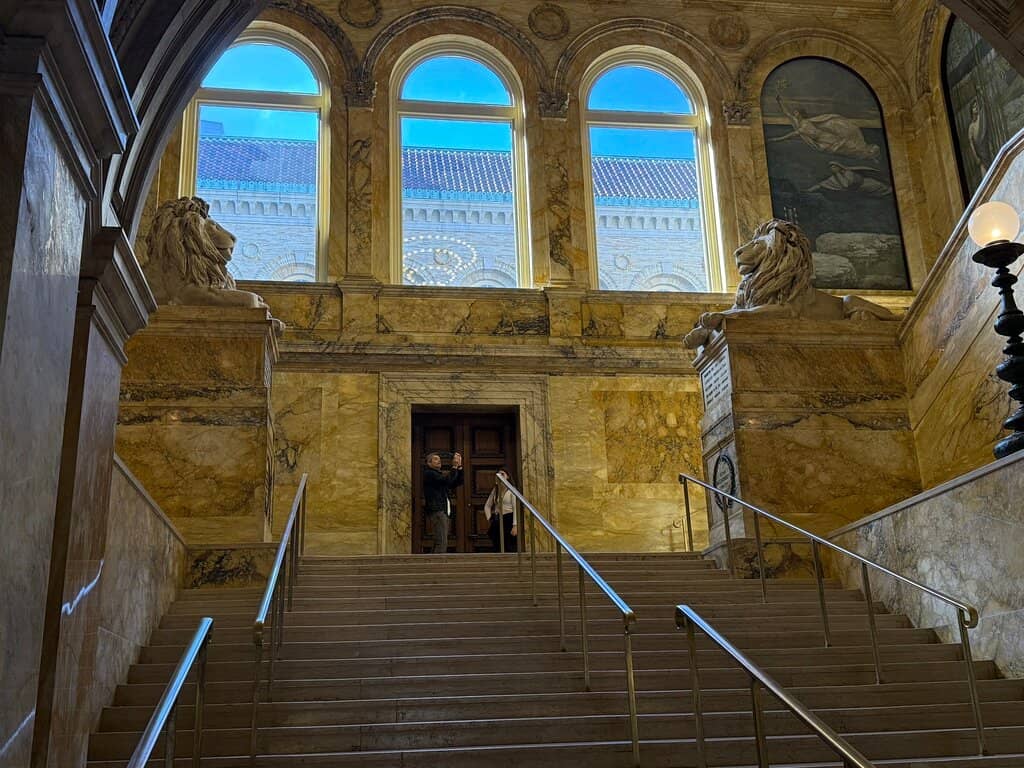 Reading Rooms & Exhibition Halls