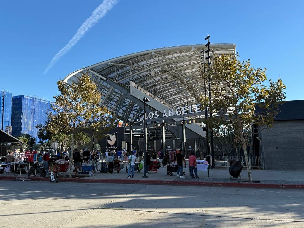 K-Pop Concert Spectacle