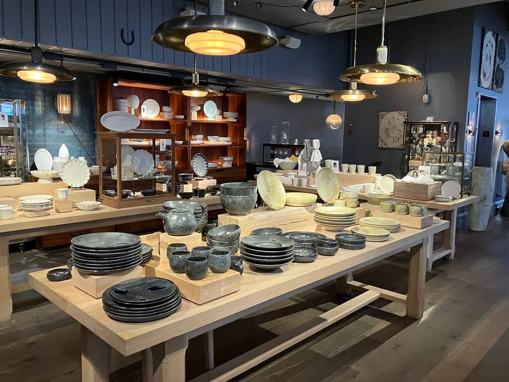 Open Kitchen & Attentive Service