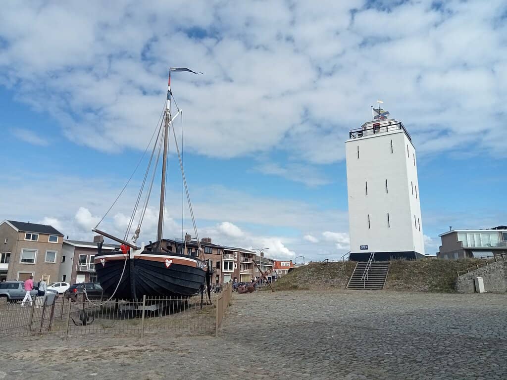Panoramic Town & Sea Views