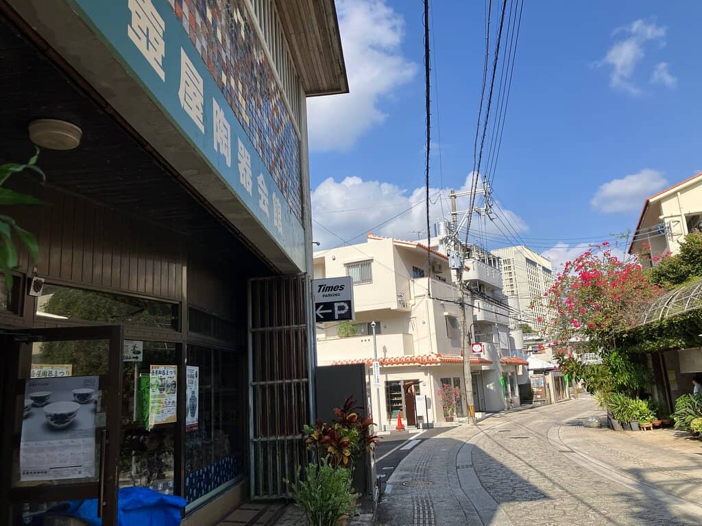 Traditional Yachimun Pottery Shops