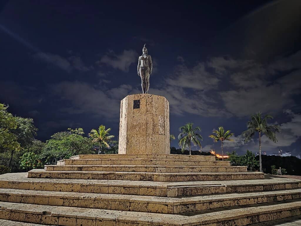 India Catalina Statue